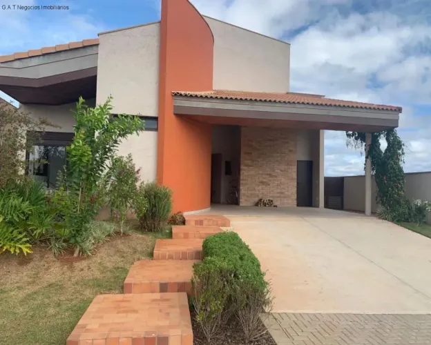 Venda de Casa em Condomínio de Luxo em Alphaville Nova Esplanada, Votorantim-SP: 4 quartos