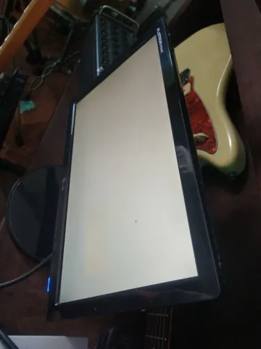 Monitor LG 16 polegadas