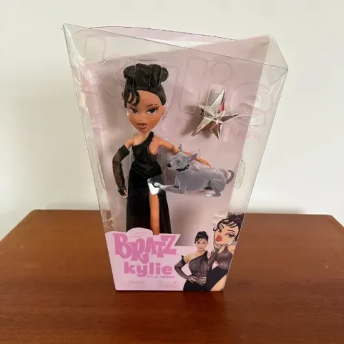 (Vendida)Bratz Kylie Jenner Night Out (Lacrada, avarias na caixa)