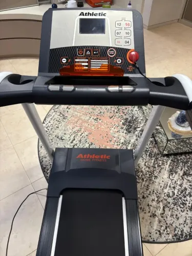 Esteira e Elíptico residencial (Athletic Fitness) em perfeito estado