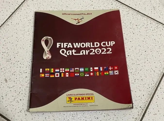 Álbum de Figurinha Copa do Mundo 2022 - incompleto
