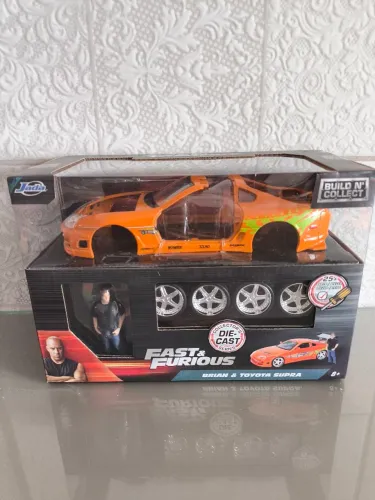 Miniatura Toyota supra de montar peças 1/24