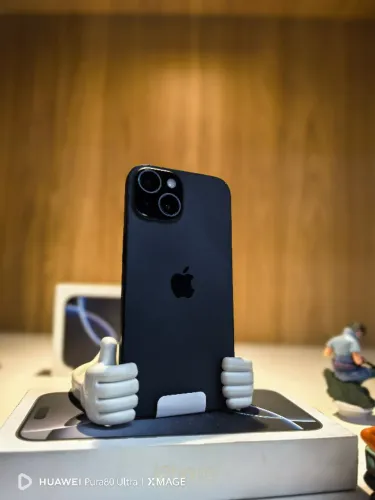 Celular iPhone 15 128gb- Preto - 100% Bateria - Loja Física
