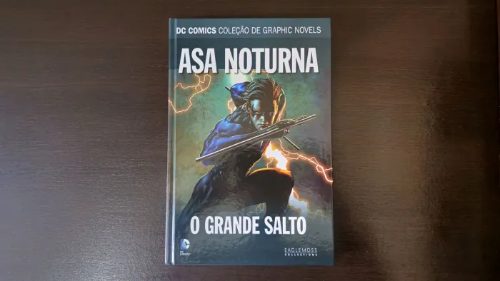 Asa Noturna - O Grande Salto - DC Comics - HQ Eaglemoss