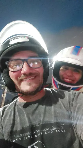 Motoboy corridas e entregas particulares ( são vicente e região)