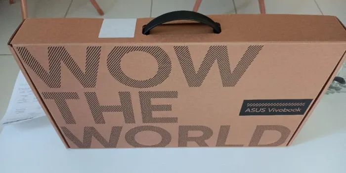 Notebook ASUS Vivobook Go 15, Ryzen 5 7520U, 8GB DDR5, NVME 256, GARANTIA 1 ANO, LACRA