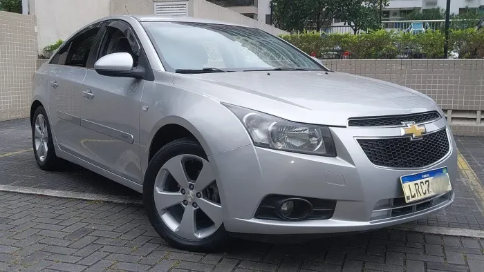 Cruze LT Automático câmbio revisado 25ok pneus novos