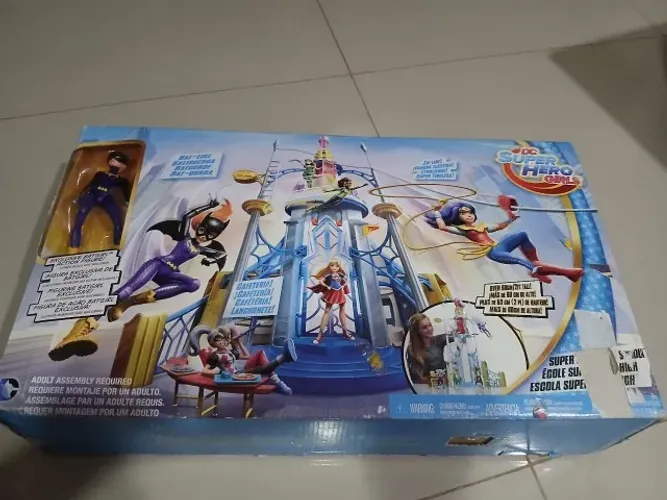 Brinquedo Playset Dc Escola Super Hero Girls - BatgirlBrinquedo Playset Dc Escola Super He