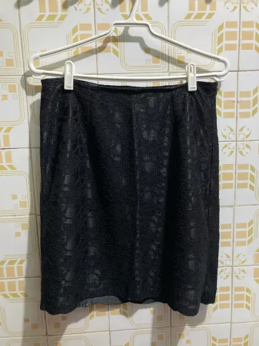 Saia Social Feminina Rendada Preta, Tam M