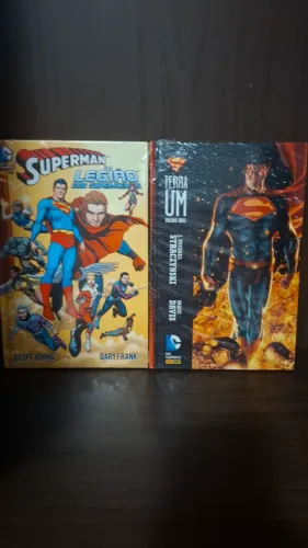 HQs Superman - Legião dos Super-Heróis e terra um e Terra Um