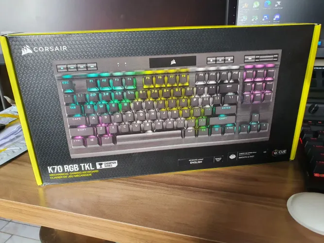 Corsair K70 RGB TKL CHAMPION SERIES