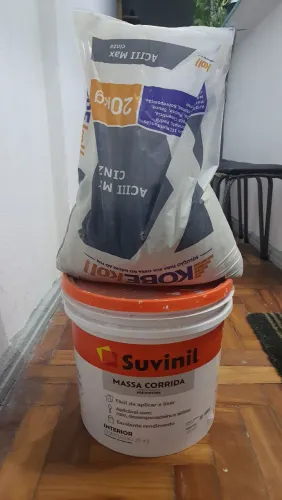 Kit Massa corrida Suvinil e Cimento Cinza