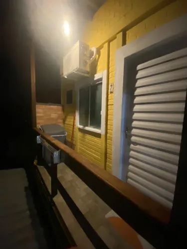 Kitnet mobiliada no campeche (anual) mas também pode ser semestral mas muda o valor