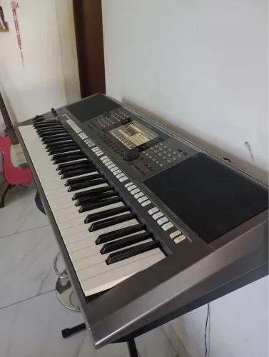 TECLADO PSR-770 YAMAHA