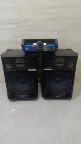 Sony shake 77