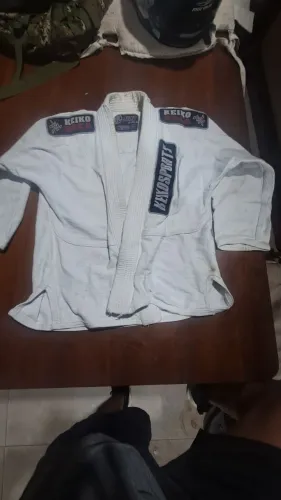 Kimono somente jaqueta de kimono marca keiko cor branca tamanho M1/M2