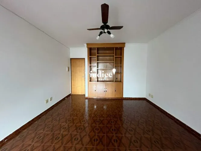 Sala Comercial no Bairro Jardim Botânico, Edifício Valdir Fracadosso I