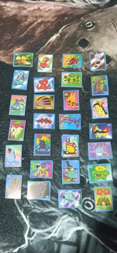 Coleção com 27 Figuras do Pokémon para Álbum Antigo