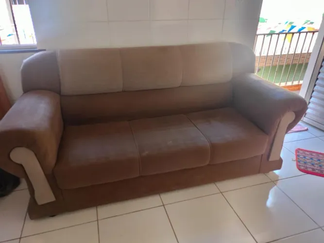 Sofá 3 lugares 