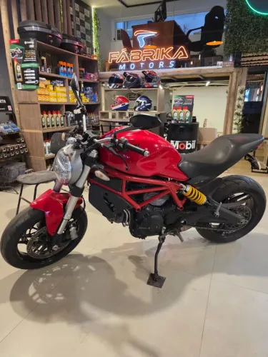 Monster 797 Oportunidade para peças ou projeto de reparo