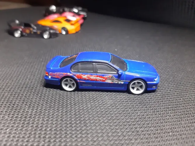 Hot Wheels Premium Velozes e Furiosos Nissan Maxima