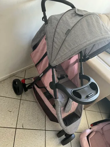 Carrinho e bebê conforto 