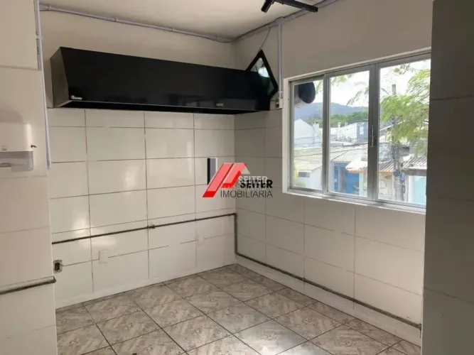 Sala comercial para locação córrego grande Florianópolis