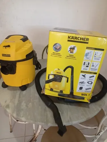 Aspirador de pó e água 1500W - seminovo