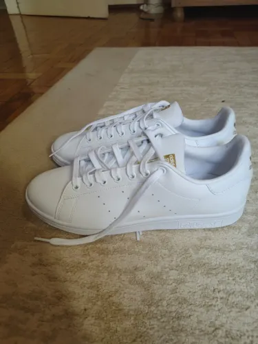 ADIDAS STAN SMITH LUX NOVO - BRANCO/DOURADO - TAMANHO 40 / 27 CM