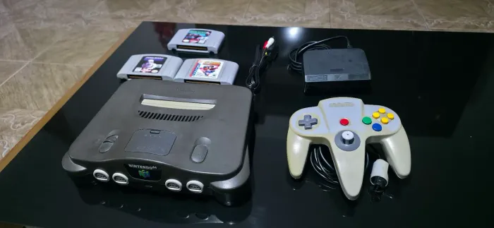 Nintendo 64 + Jogos + Cabos e Controle