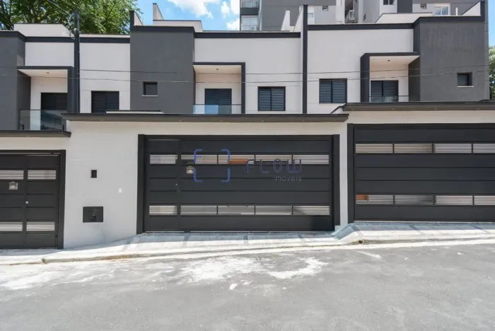 Casa Para Venda Vila Gumercindo, 3 Quartos, 1 Suíte, 2 Vagas, 150m²