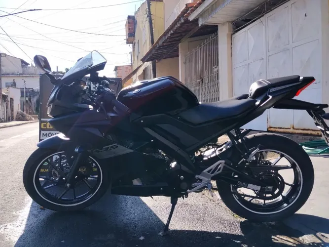 YAMAHA R15 2025 - IMPECÁVEL!