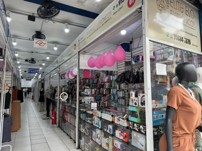 Balcão Vitrine de Vidro para Loja | Expositor Comercial em Excelente Estado