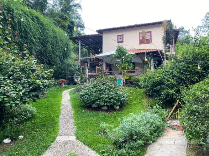 Casa com 3 dormitórios à venda, 200 m² por R$ 750.000,00 - Areal - Areal/RJ