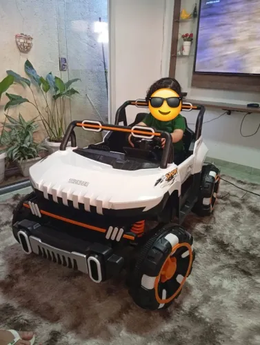 Jipe carrinho elétrico infantil 12v 4x4