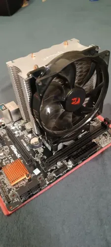 Kit i7 7700 com Cooler Redragon + Placa mãe H110