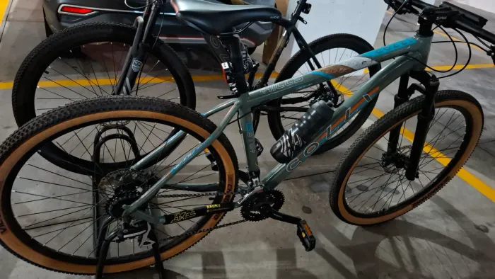 Bicicleta excelente estado de nova!