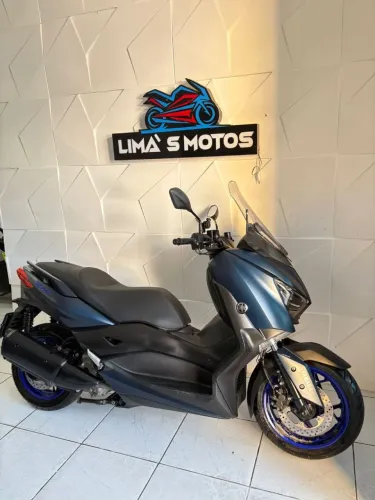 VENDO OU TROCO YAMAHA XMAX 250 2023 ( LIMAS MOTOS)