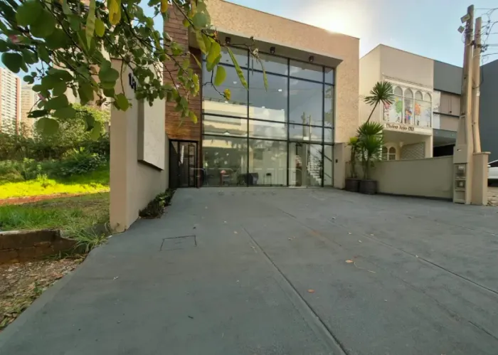 Salão comercial de 314m² construído , Bairro Jardim Botânico em Ribeirão Preto SP