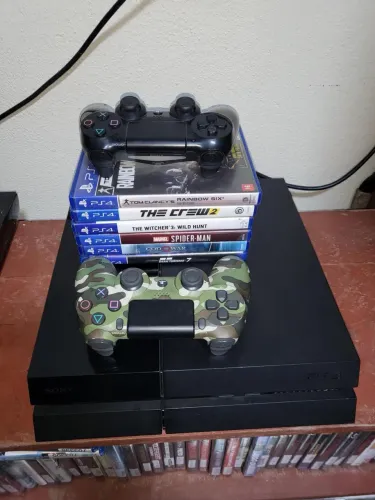 PlayStation 4 + Jogos