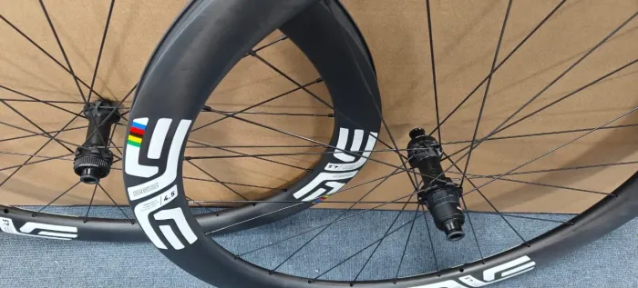 Rodas em carbono ENVE