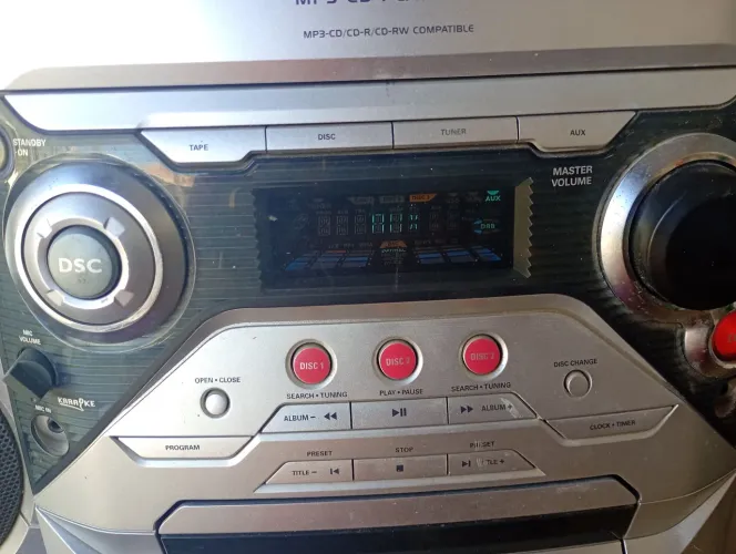 Rádio com som