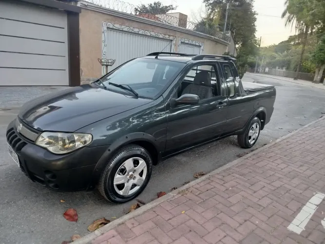 Fiat Strada 1.4 MPI Fire Flex 8V CE 2010
