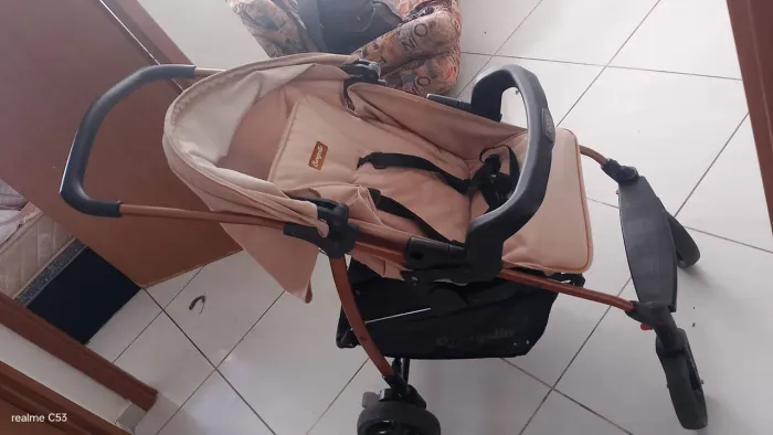 Carrinho de bb e bb conforto