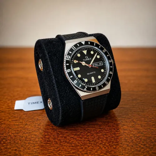 Timex Q Ref: TW2V32000
