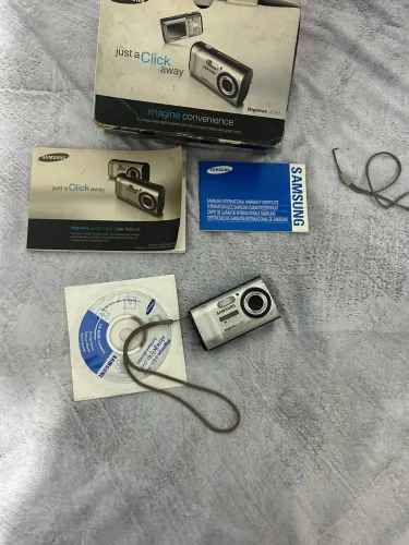 Camera digital Samsung digimax a503