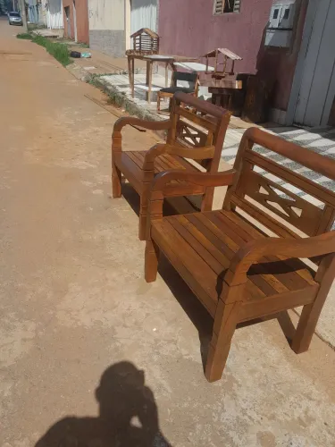 Faço reformas em móveis de madeira em geral!!