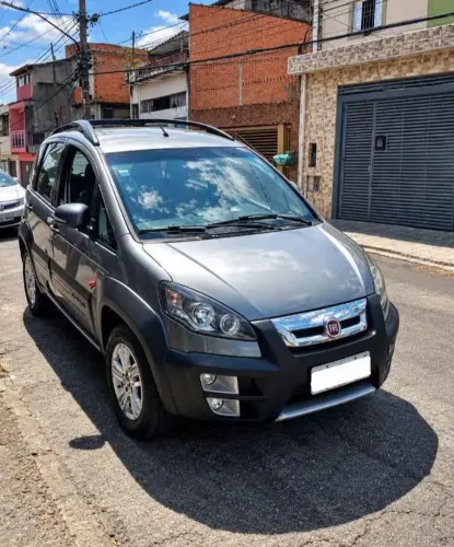 Fiat Idea Adv./ Adv.lock.dualogic 1.8 Flex 5P 2012