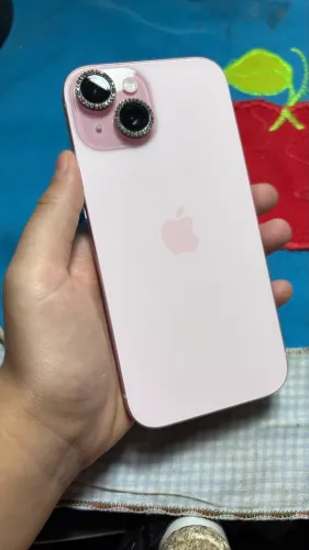 iPhone 15 rosa 128g (garantia Apple até novembro)