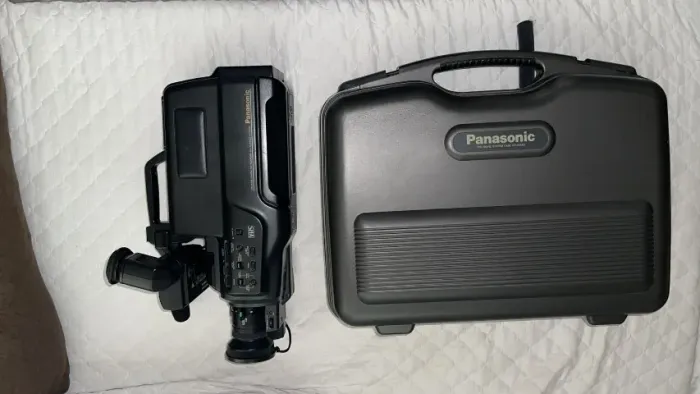 Camera Panasonic M1000 Na case com Acessorios Nao tem Carregador